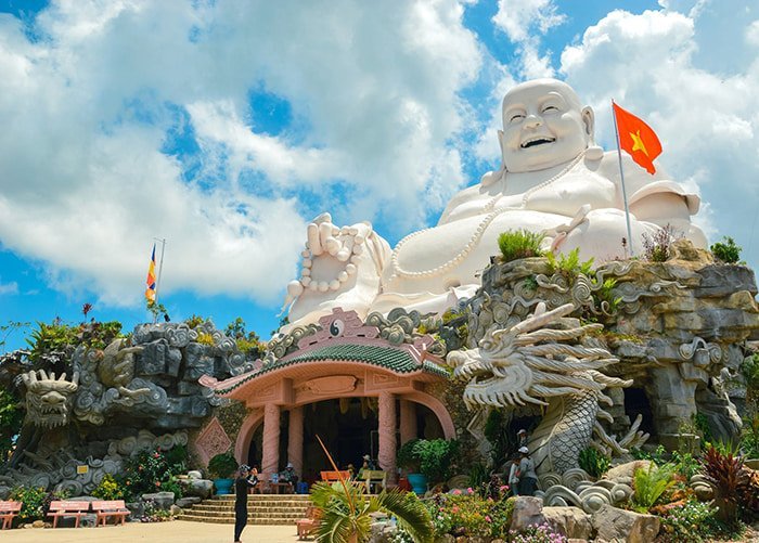 Top 7 Ngôi Chùa Nổi Tiếng Linh Thiêng Ở Miền Tây Nên Đến Trong Dịp Cuối Năm 2023. 4 Chùa Phật Lớn Núi Cấm An Giang