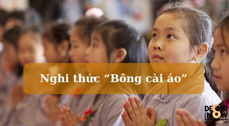 Nghi thức "Bông cài áo"