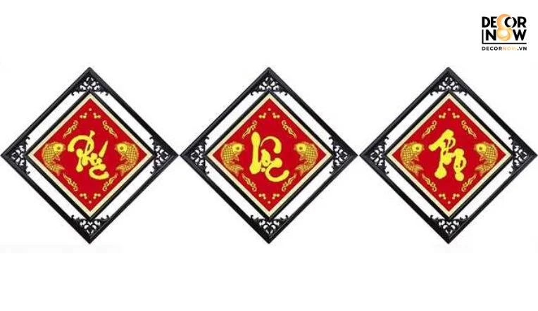 Tranh thêu chữ Thập treo bàn thờ